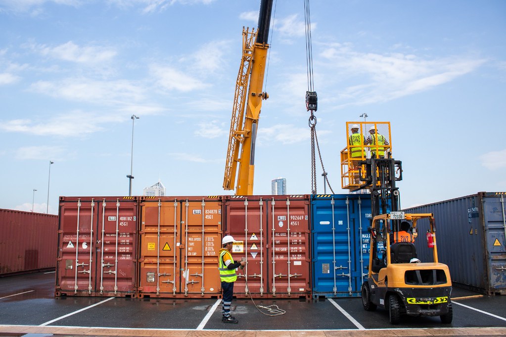 Freight & Cargo Transportation